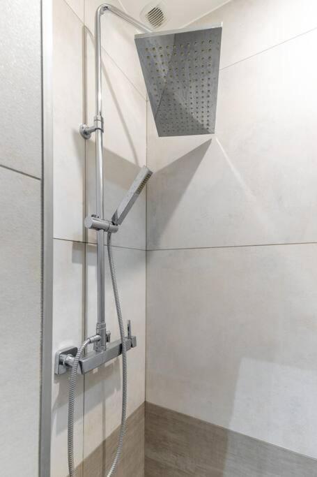 Gaite Montparnasse : Magnifique Studio Paris Exterior foto